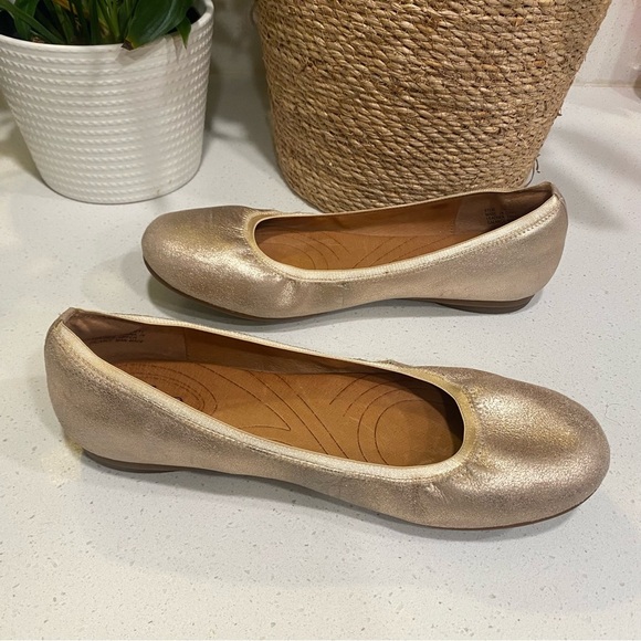 ✨ Indigo by Clarks Metallic Gold Ballet Flats Women's 10 Comfortable & Stylish - Picture 6 of 7